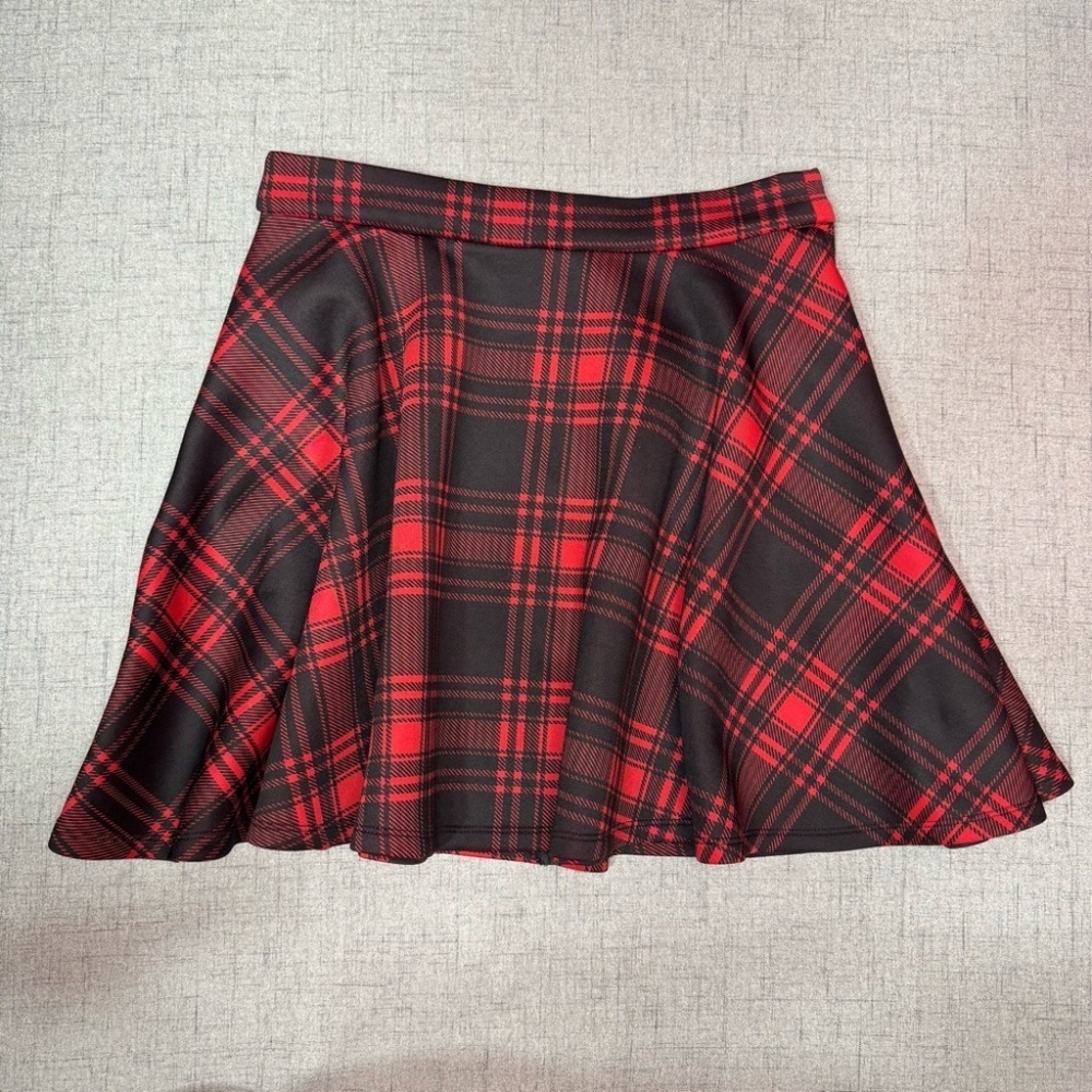 Hot Topic Buffalo Plaid Zip Front Skater Mini Skirt with Pockets Red Black Small - Picture 4 of 9